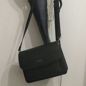 NWT Black Handbag